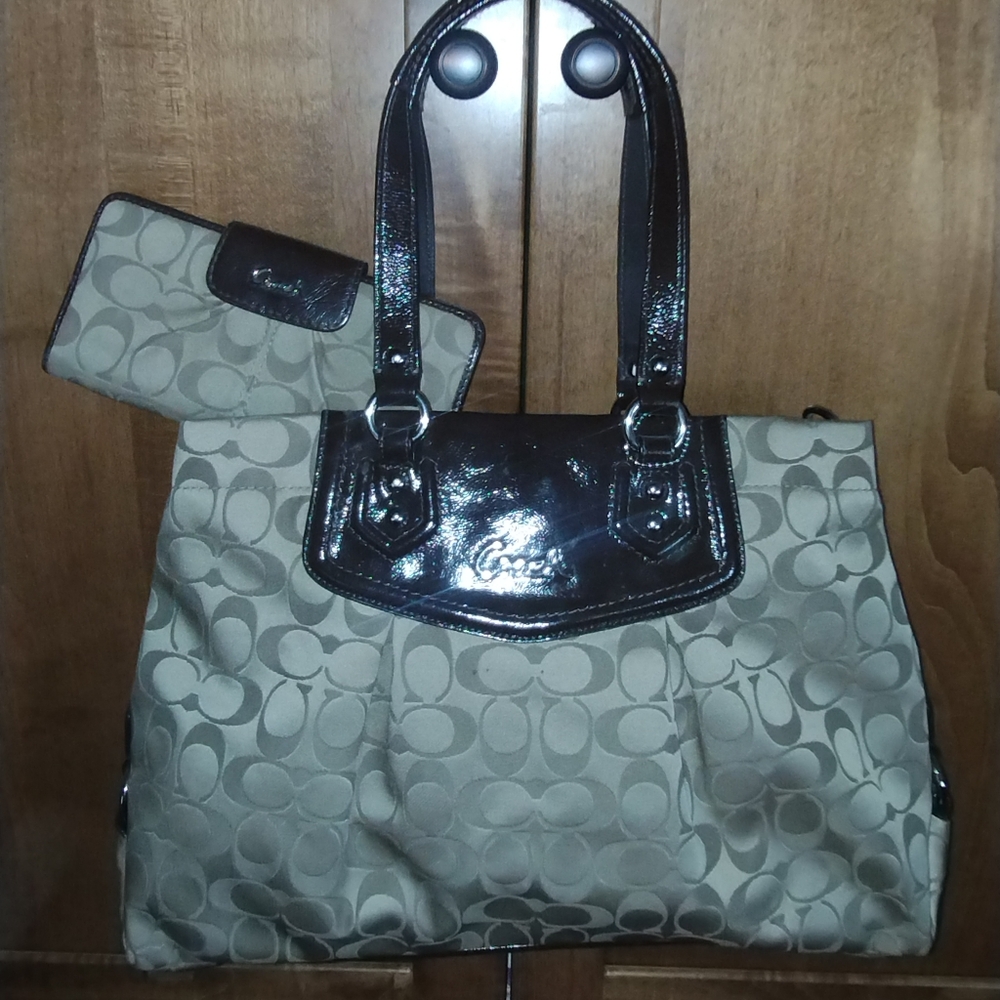 Coach 19244 🌺🌺🌺 SOLD